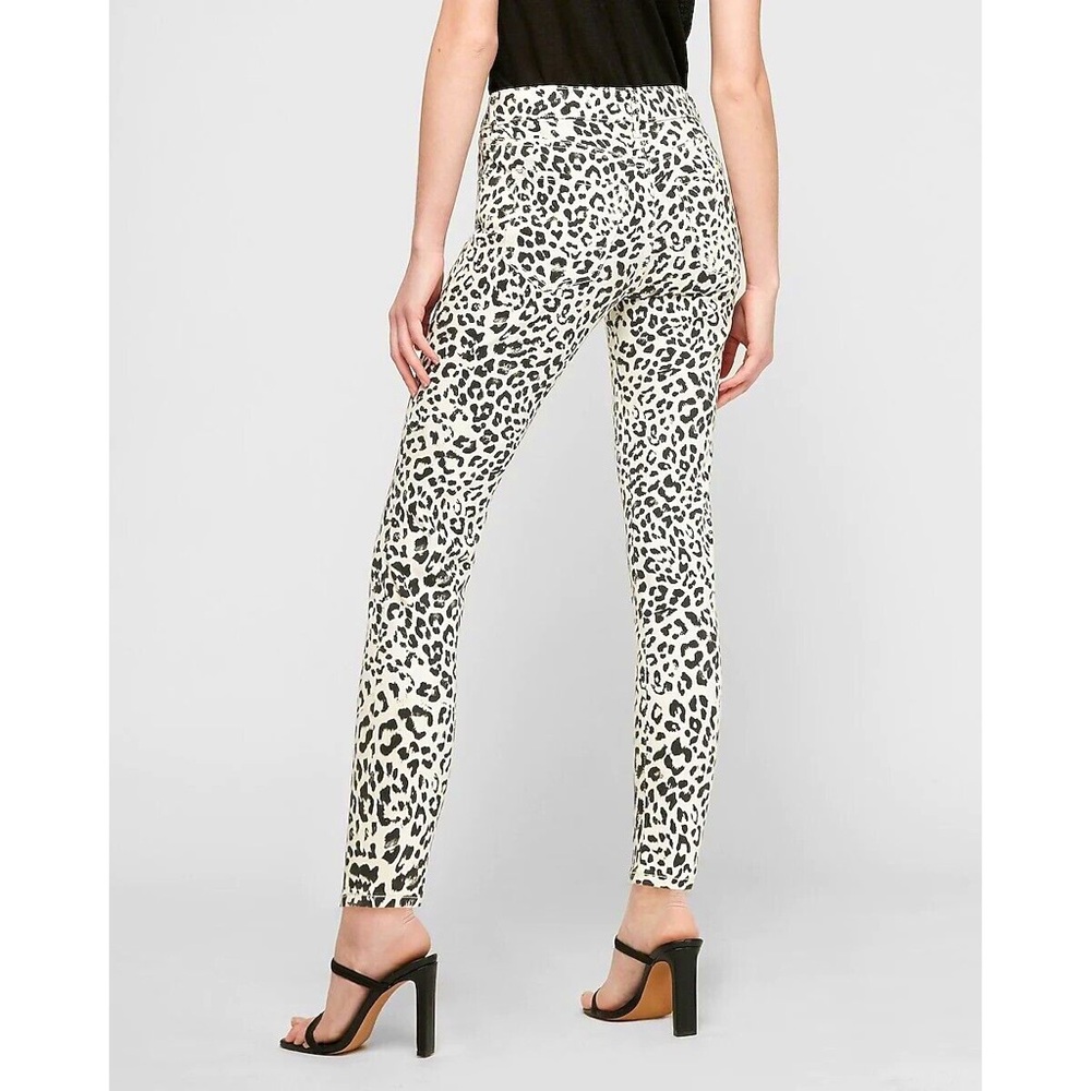 ✨NWT~Express Leopard Skinnies✨